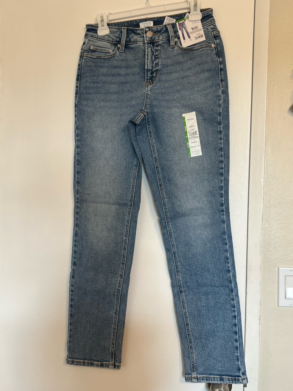 Time and Tru Straight Leg Jeans in Medium Blue Wash